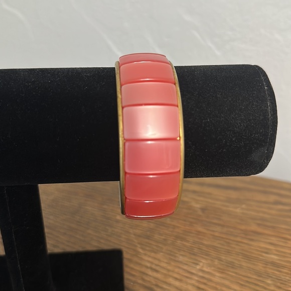 Vintage enamel bangle bracelet. Inside is gold tone. Measures 2 1/2” across. - Picture 2 of 4